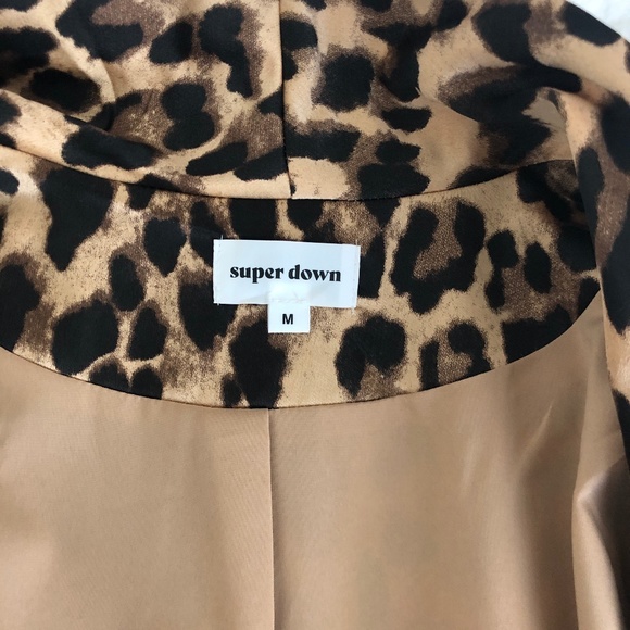 NWT Super Down satin Leopard print belted wrap jacket Sz M (slight flaw) - Picture 6 of 10